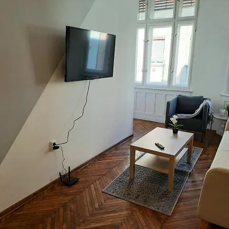 Emerald Apartman